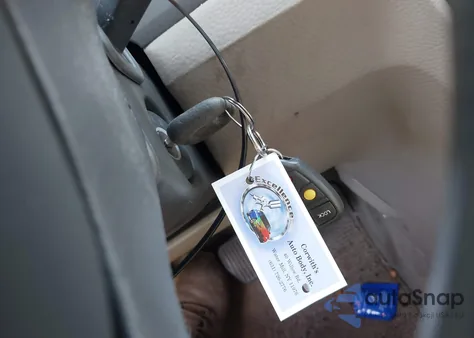 2002 Volvo V70 Xc z USA, uszkodzony, nr VIN YV1SZ58D321053477